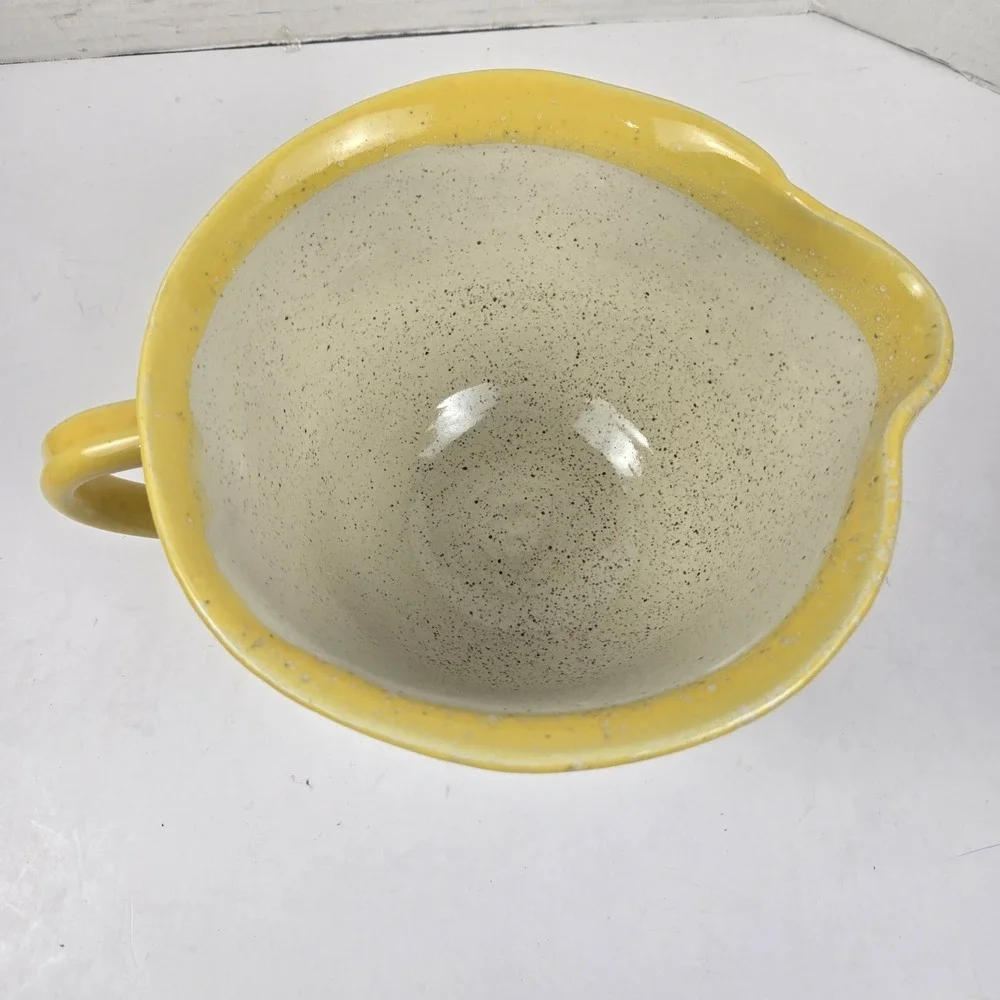 Vtg Art Pottery Yellow Speckled Batter Mixing Bowl Spout Handle Signed Farmhouse